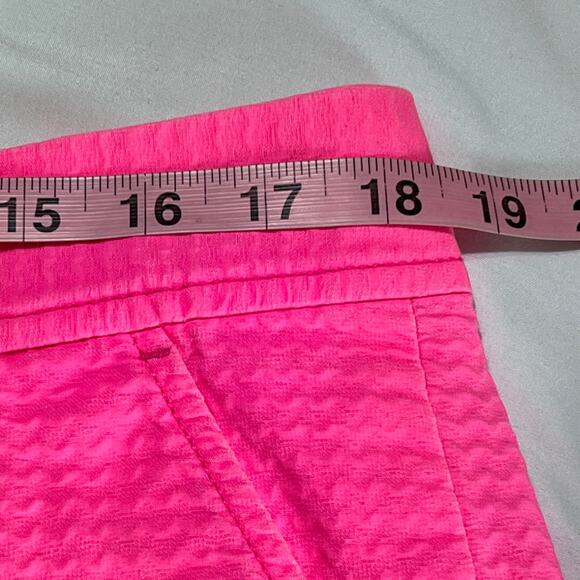Lilly Pulitzer Callanan Shorts Size 12 Pink Textured Cotton Resort Preppy - Picture 6 of 8